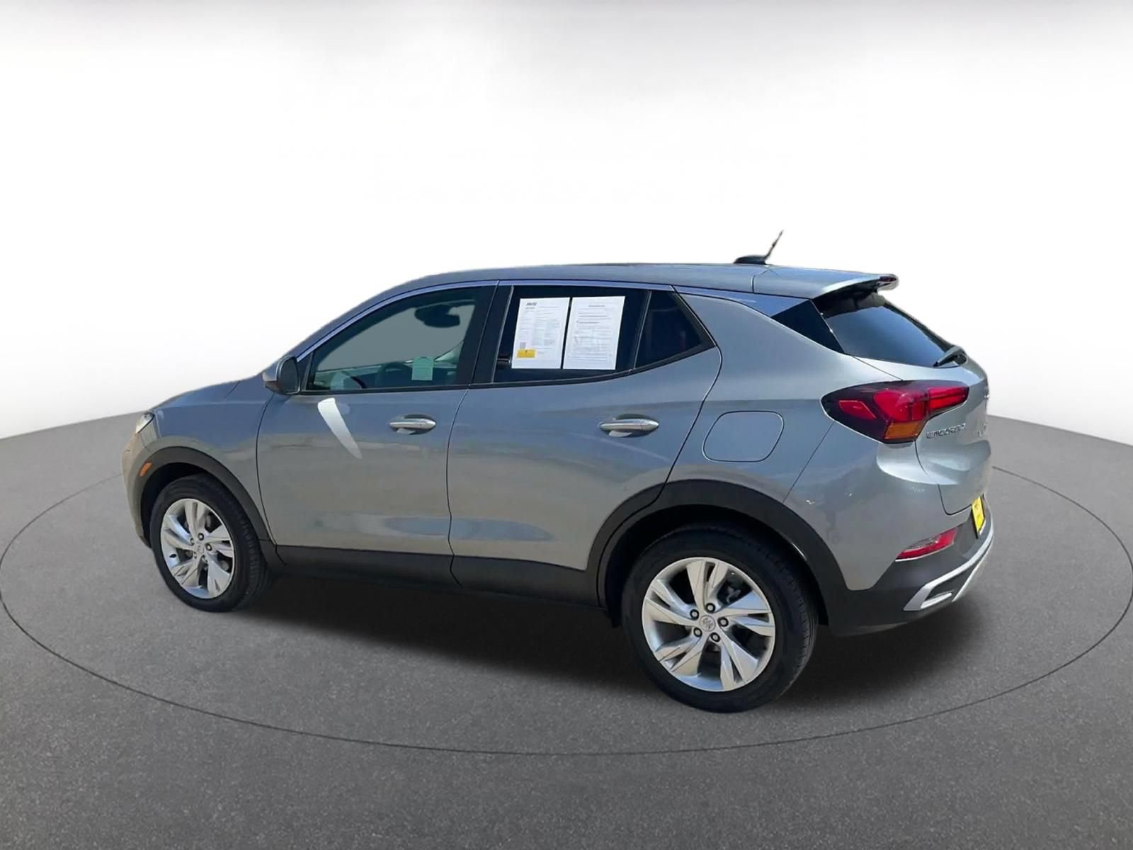 Used 2025 Buick Encore GX Preferred FWD image 9