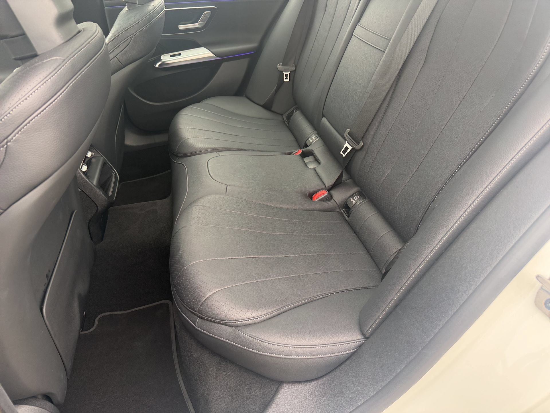 Used 2025 Mercedes-Benz E 350 Sedan w/ Winter Package image 14