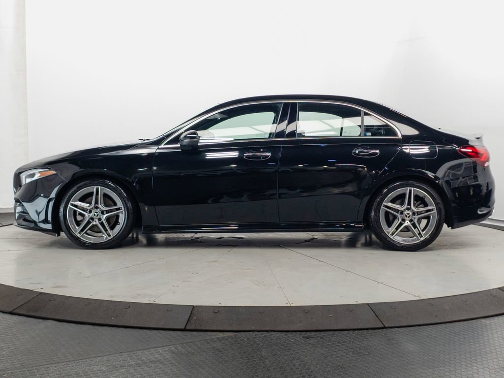 Certified 2022 Mercedes-Benz A 220 4MATIC image 4