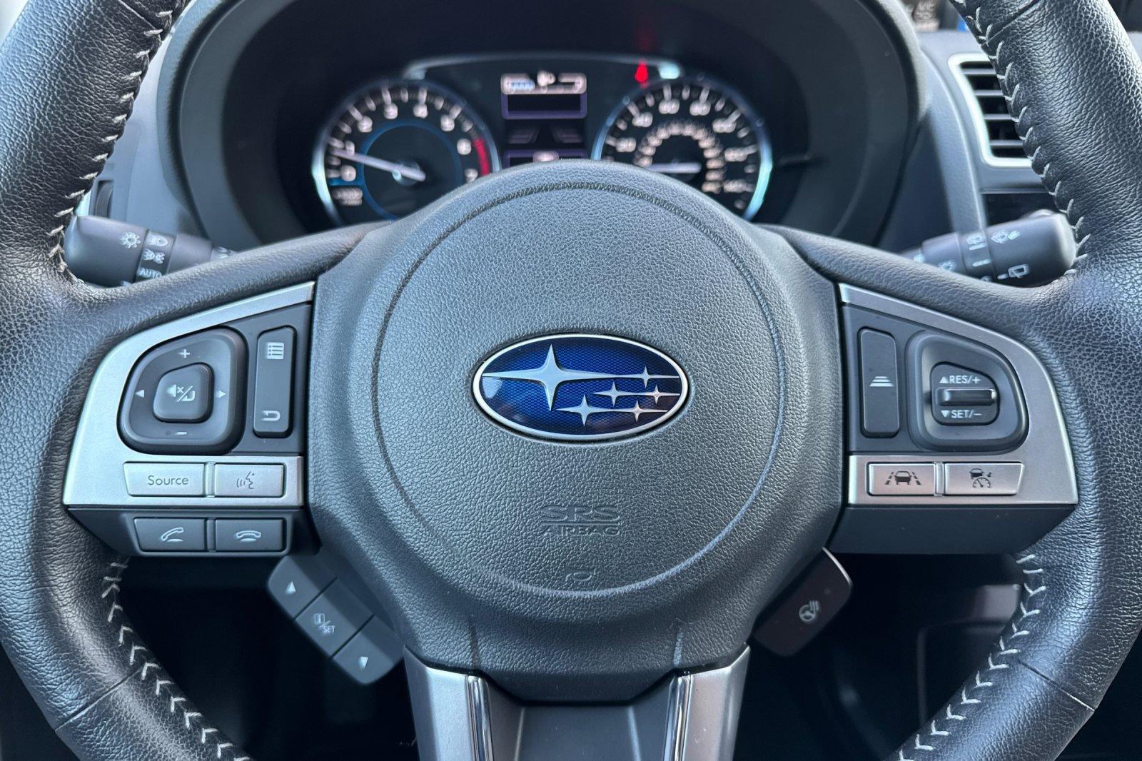 Used 2017 Subaru Forester 2.5i Touring AWD/4WD image 25