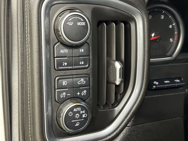 Used 2020 Chevrolet Silverado 2500 LTZ w/ LTZ Premium Package image 33
