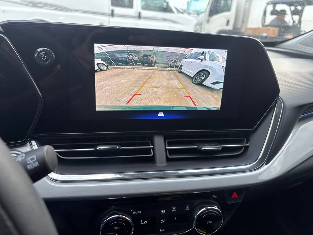 Used 2026 Chevrolet Trax LT FWD image 15