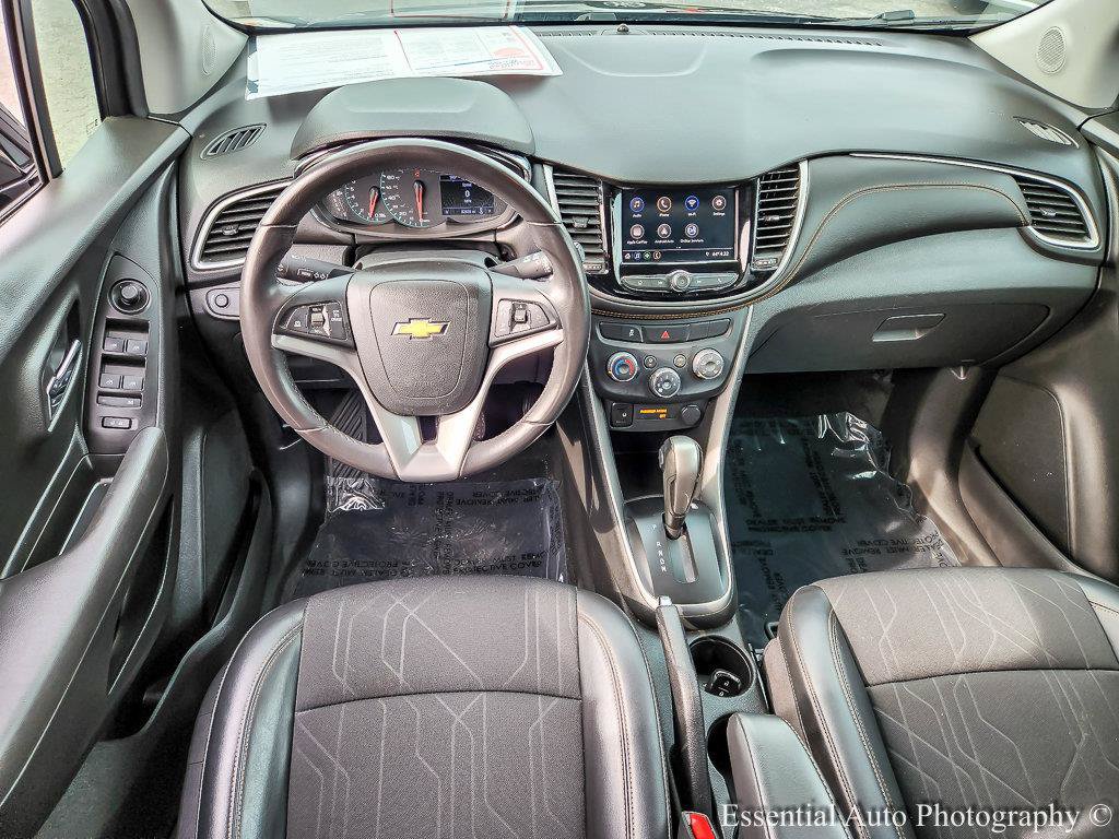 Used 2020 Chevrolet Trax LT w/ LT Convenience Package AWD/4WD image 13