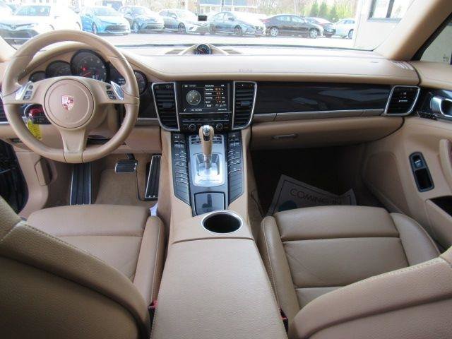 Used 2014 Porsche Panamera 4 image 38