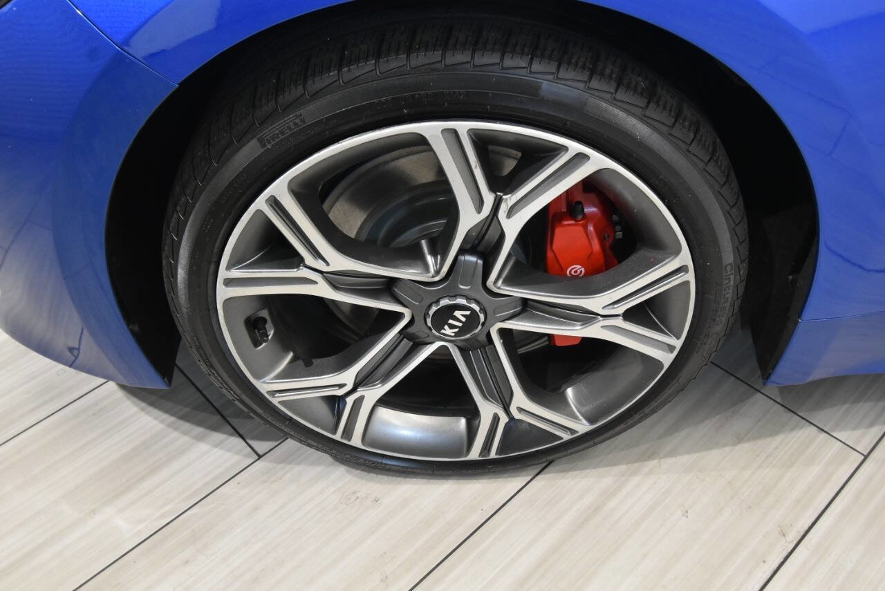 Used 2019 Kia Stinger GT image 10
