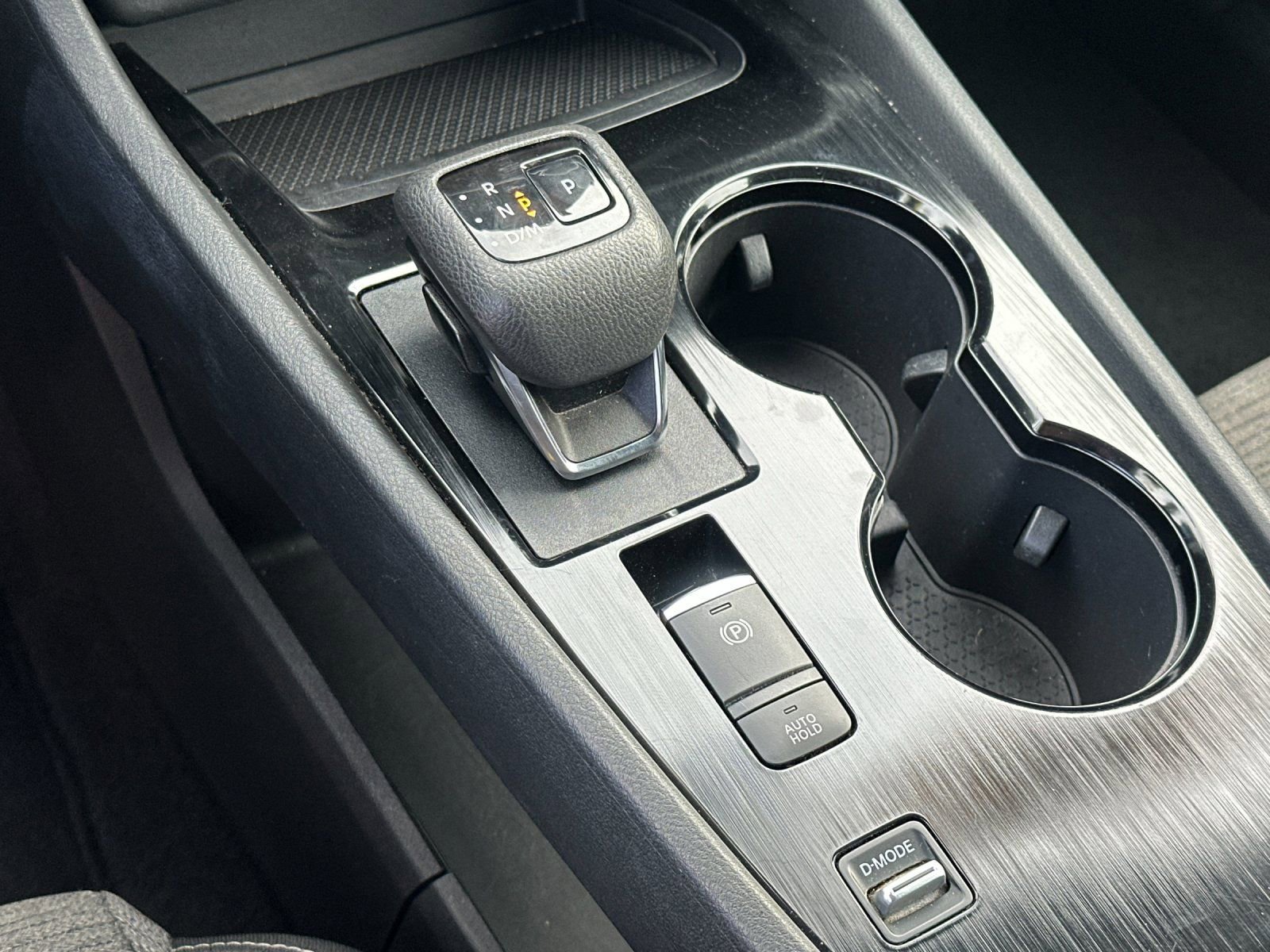 Used 2023 Nissan Rogue SV image 20