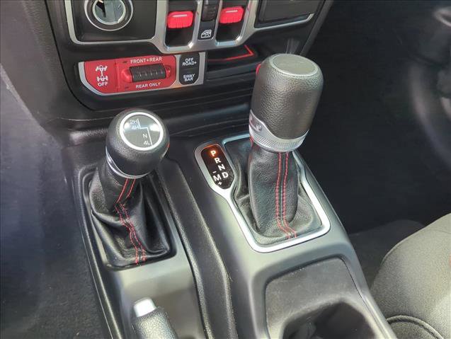 Used 2023 Jeep Gladiator Rubicon w/ Cold Weather Group AWD/4WD image 23