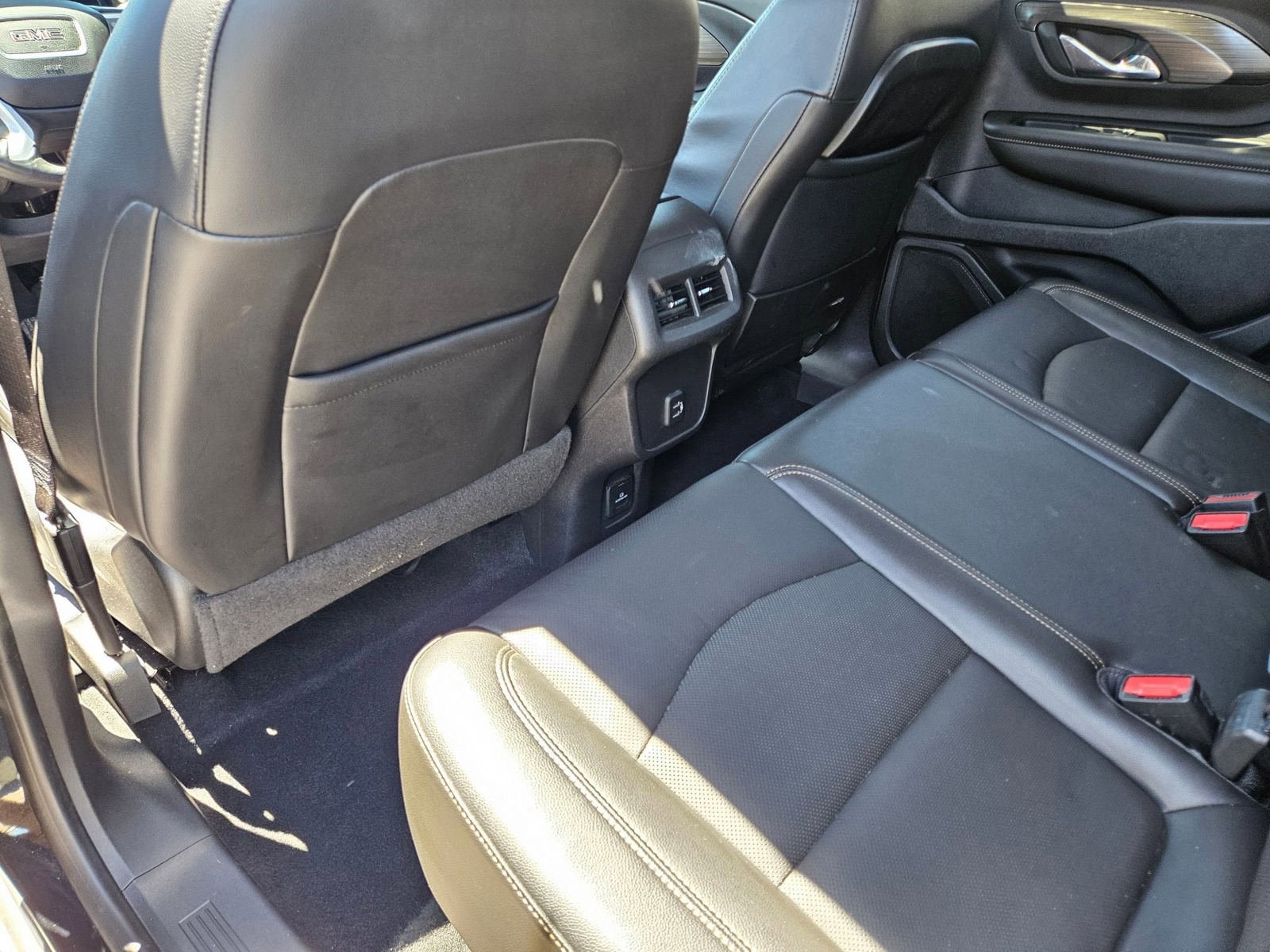 Used 2021 GMC Terrain SLT w/ Infotainment Package II FWD image 25