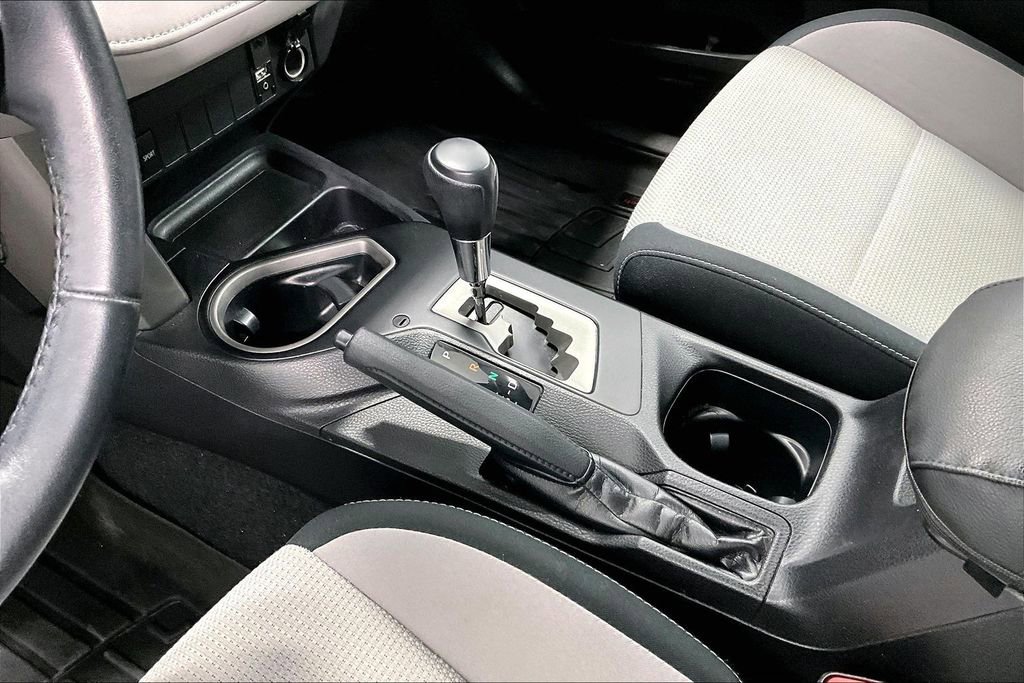 Used 2018 Toyota RAV4 XLE image 17