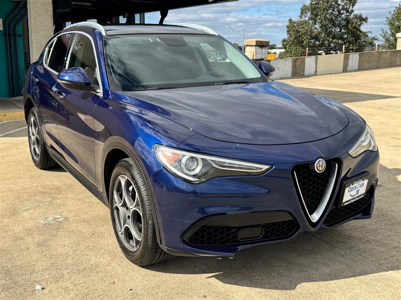 Used 2018 Alfa Romeo Stelvio Sport w/ Cold Weather Package image 10