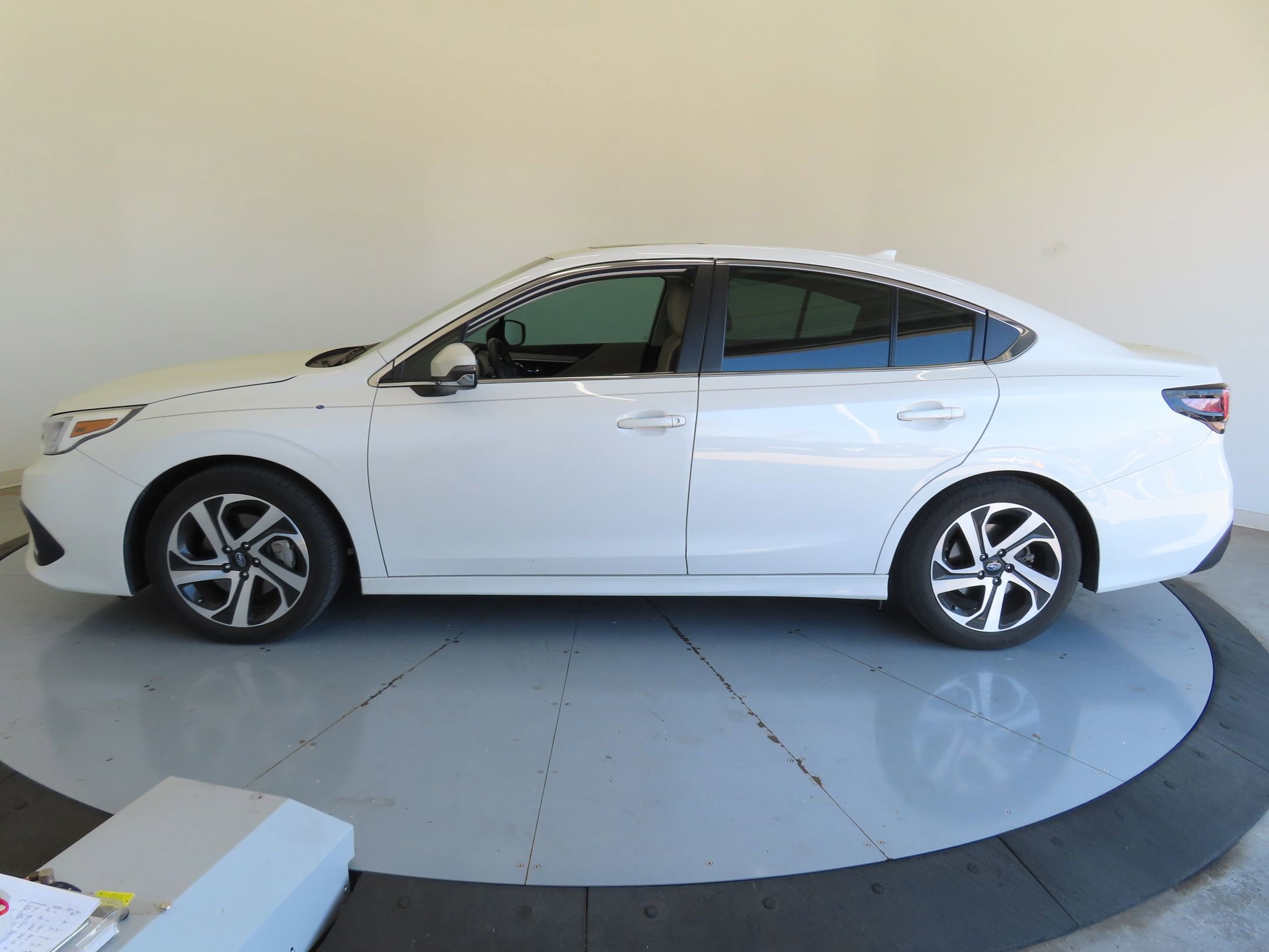 Certified 2022 Subaru Legacy Limited image 5