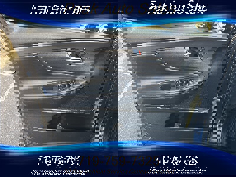 Used 2022 Hyundai Santa Fe Limited image 11