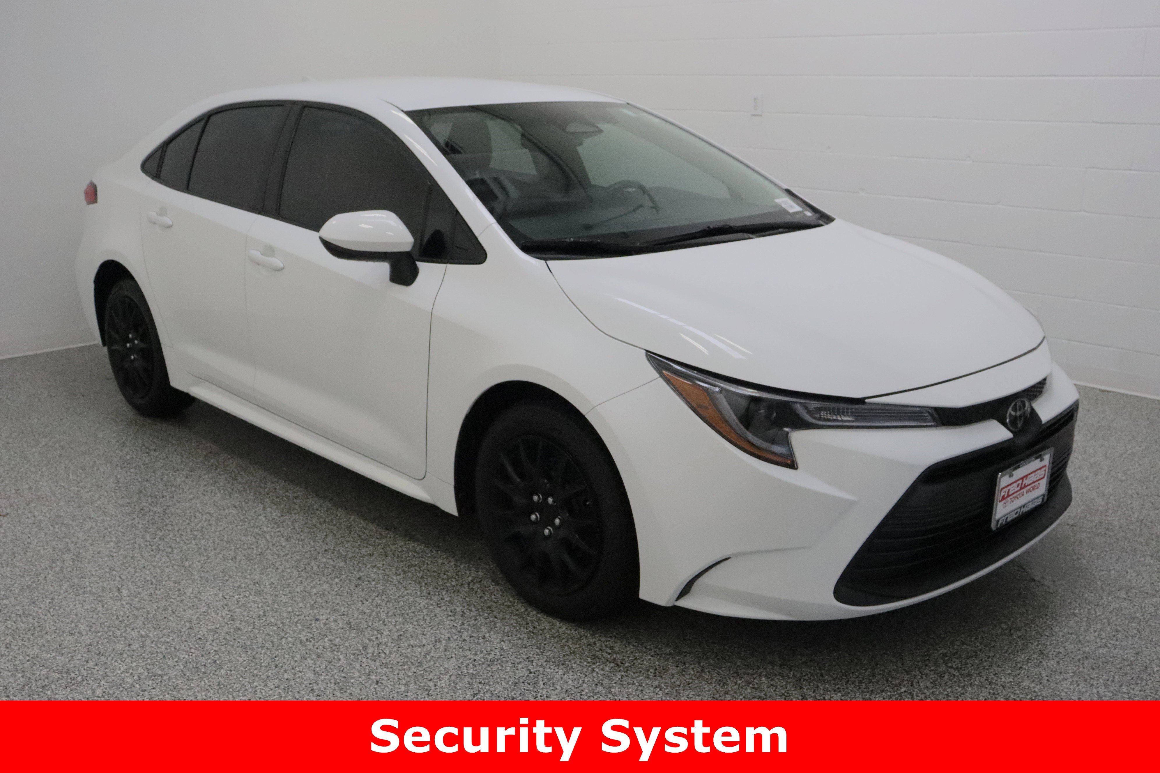 Used 2024 Toyota Corolla LE image 4