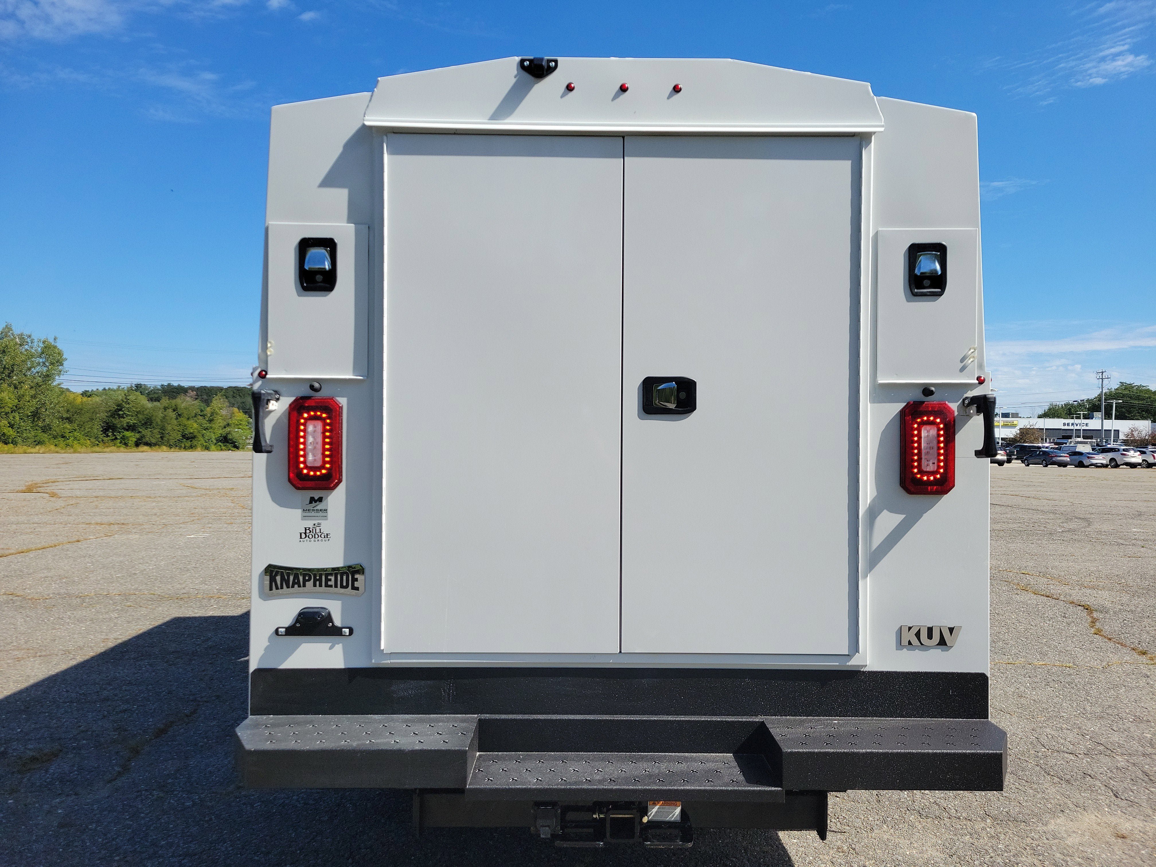 New 2025 GMC Savana 3500 w/ Power Convenience Package RWD image 6