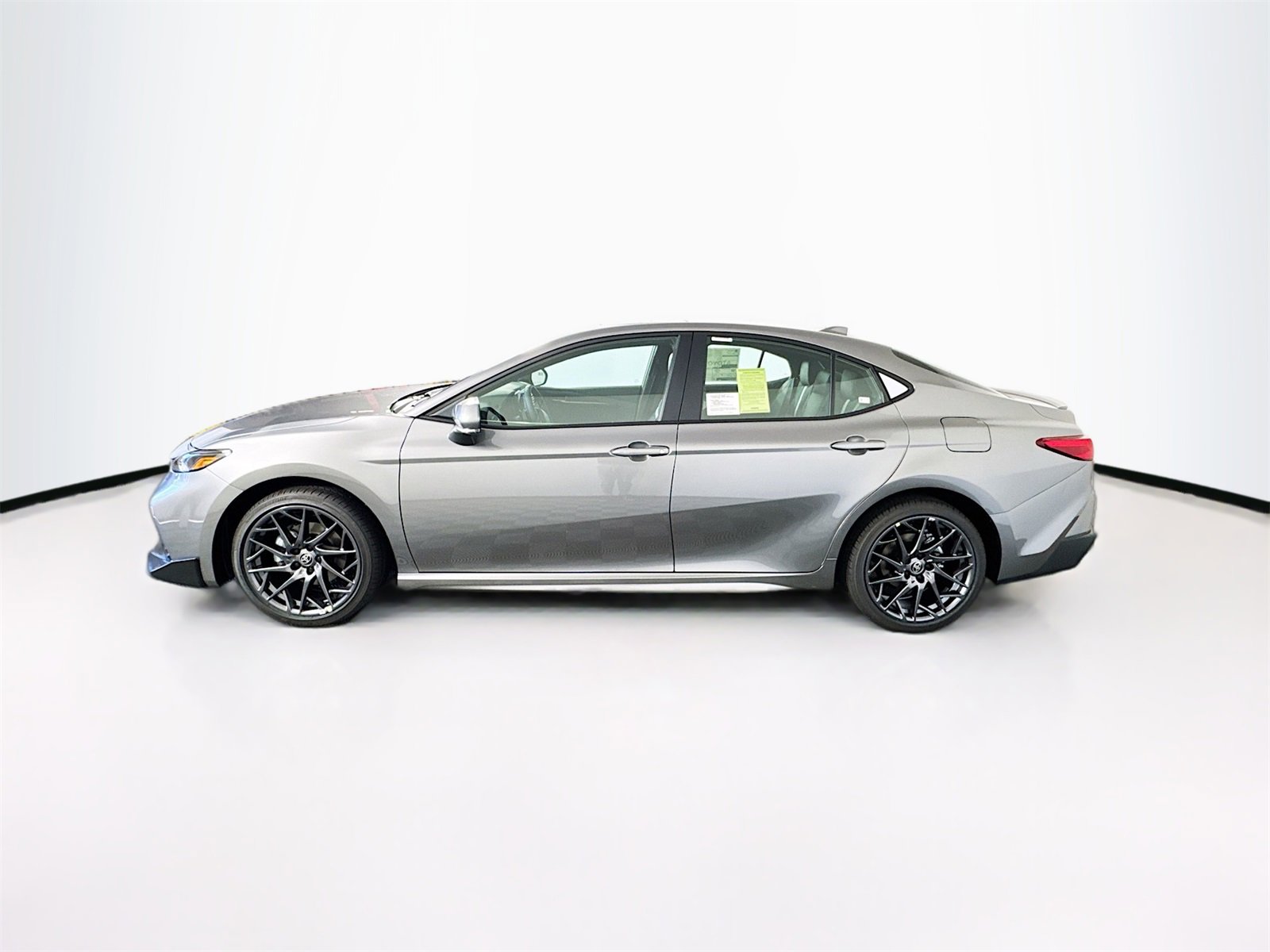 New 2026 Toyota Camry SE image 3