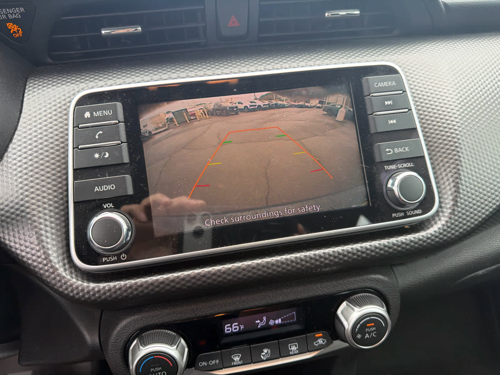 Used 2018 Nissan Kicks SV image 7