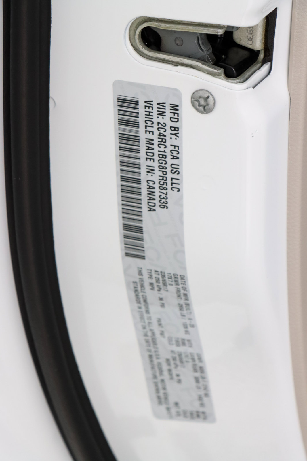 Used 2023 Chrysler Pacifica Touring-L FWD image 33