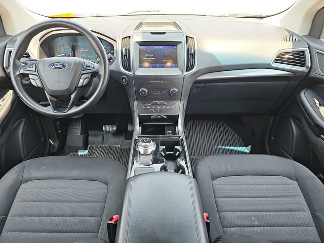 Used 2020 Ford Edge SE FWD image 10