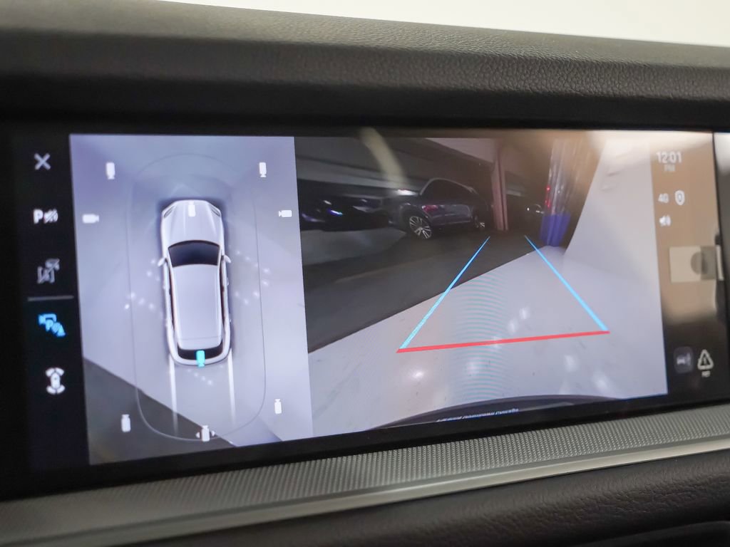 Certified 2025 Porsche Cayenne image 30