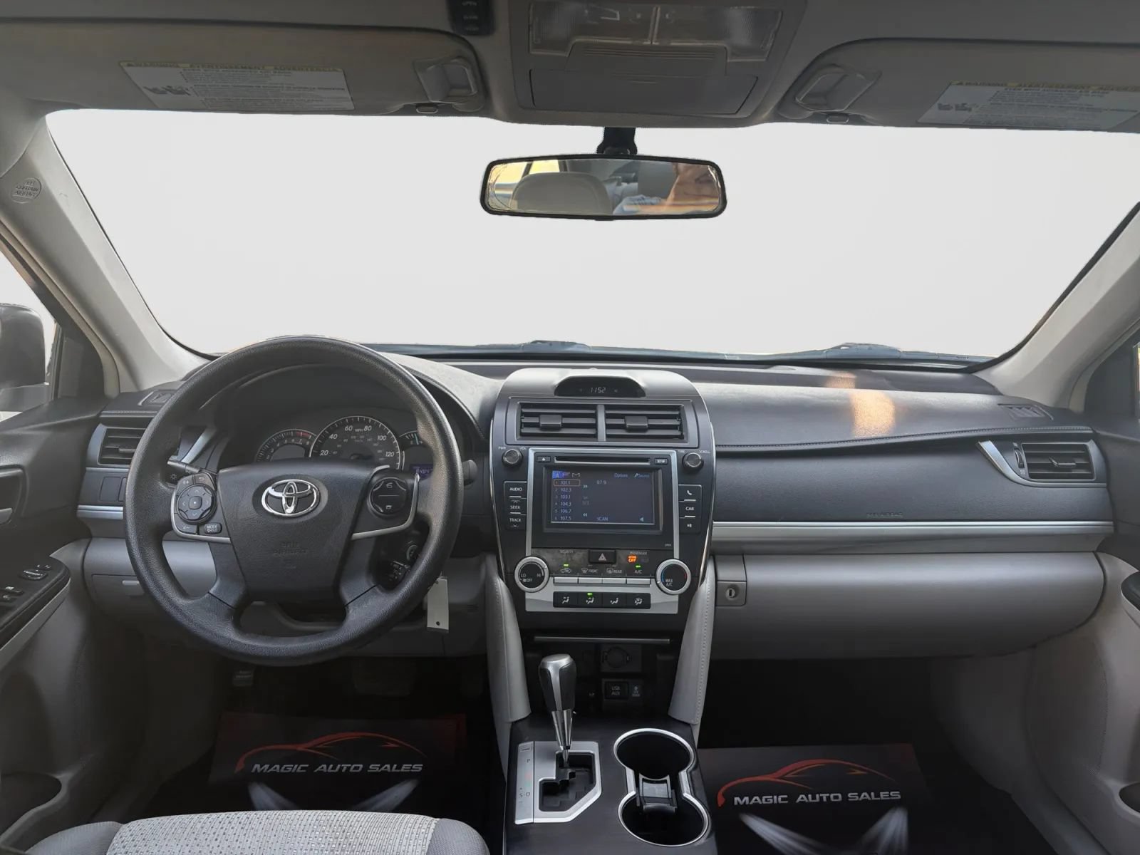 Used 2012 Toyota Camry LE FWD image 22