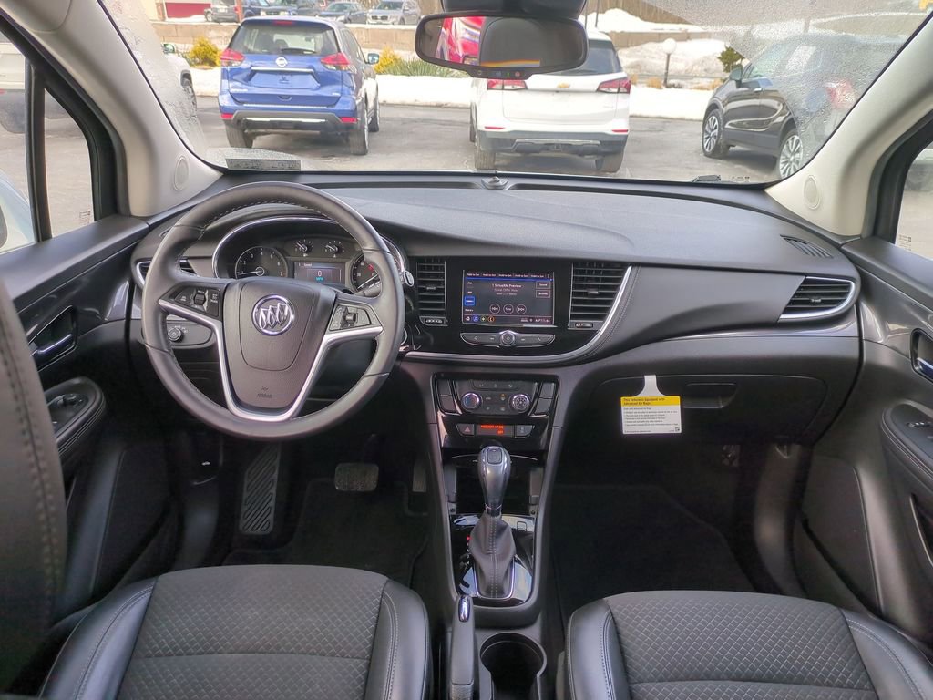 Certified 2022 Buick Encore Preferred w/ Safety Package image 9