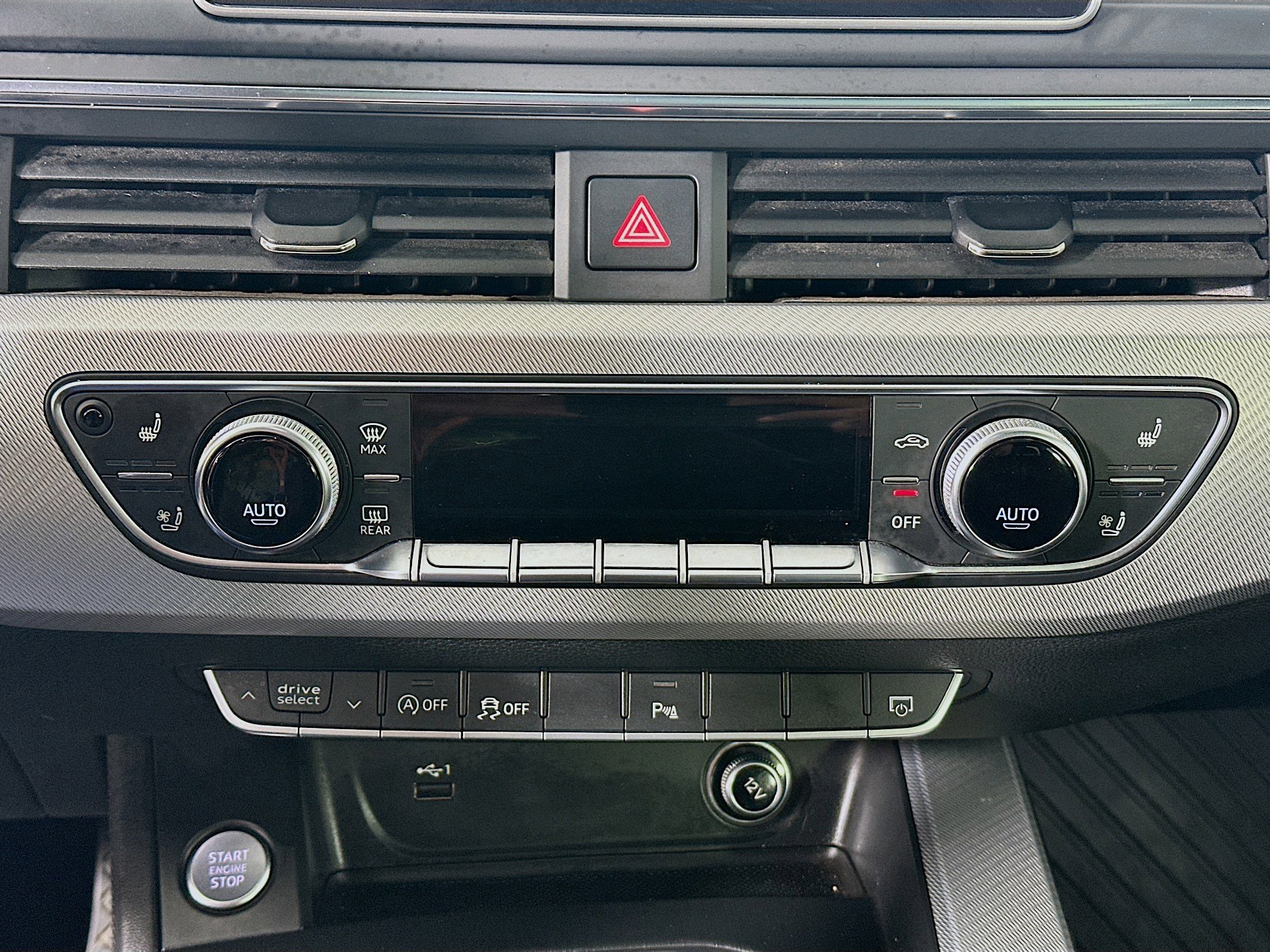 Used 2018 Audi A4 2.0T Prestige image 24