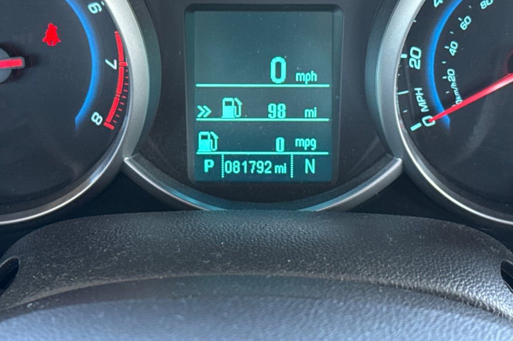 Used 2012 Chevrolet Cruze LS w/ Connectivity Package FWD image 31