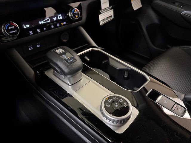 New 2026 Mitsubishi Outlander ES FWD image 18