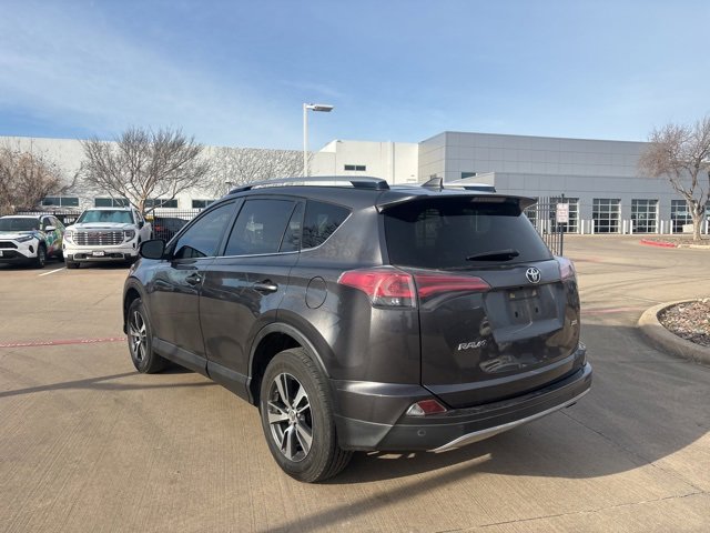 Used 2018 Toyota RAV4 XLE image 7