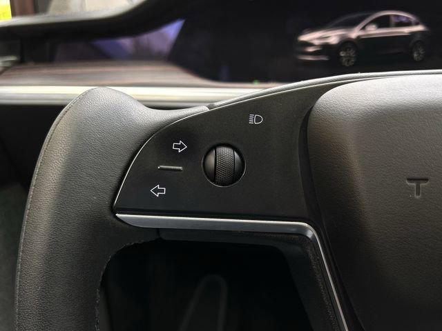Used 2024 Tesla Model X image 15