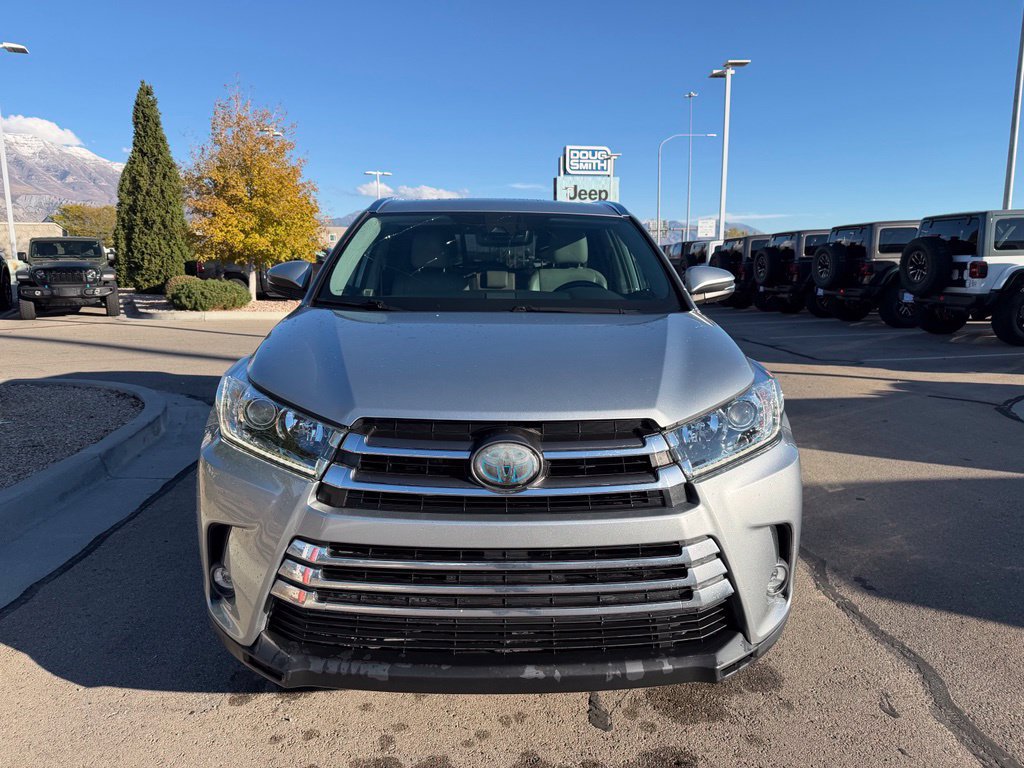 Used 2019 Toyota Highlander Limited AWD/4WD image 4