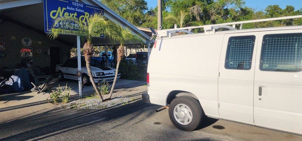 Used 2013 Ford E-150 and Econoline 150 RWD image 7