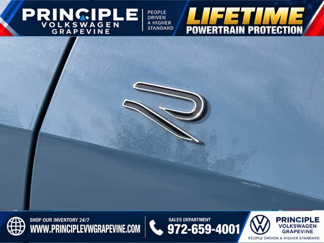 Used 2025 Volkswagen Tiguan SE R-Line AWD/4WD image 7