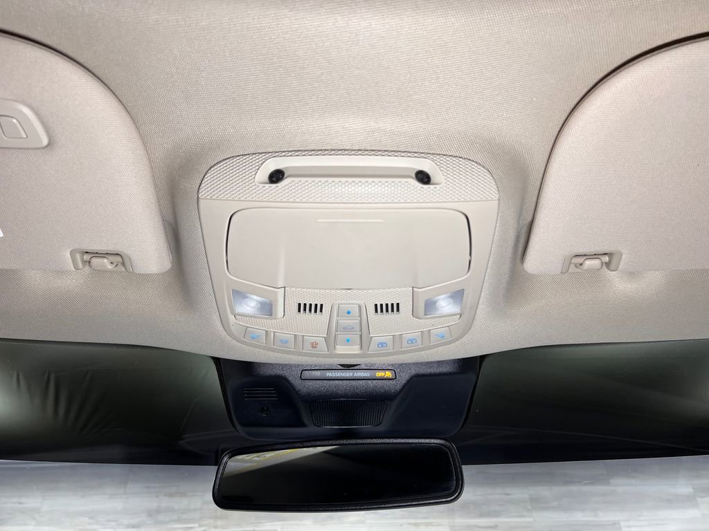 Used 2024 Ford Expedition XLT image 17