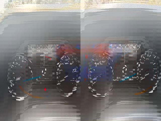 Used 2024 Ford Expedition Limited image 5