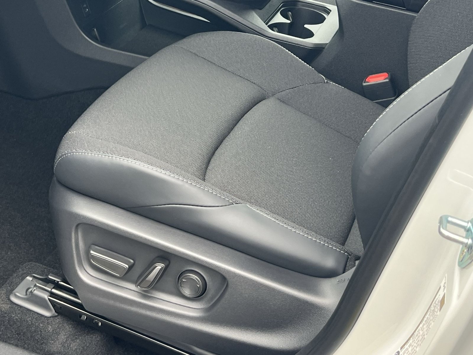New 2026 Toyota C-HR AWD/4WD image 8