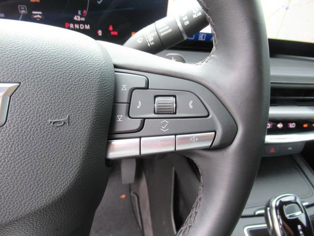 Certified 2025 Cadillac XT4 Premium Luxury image 20