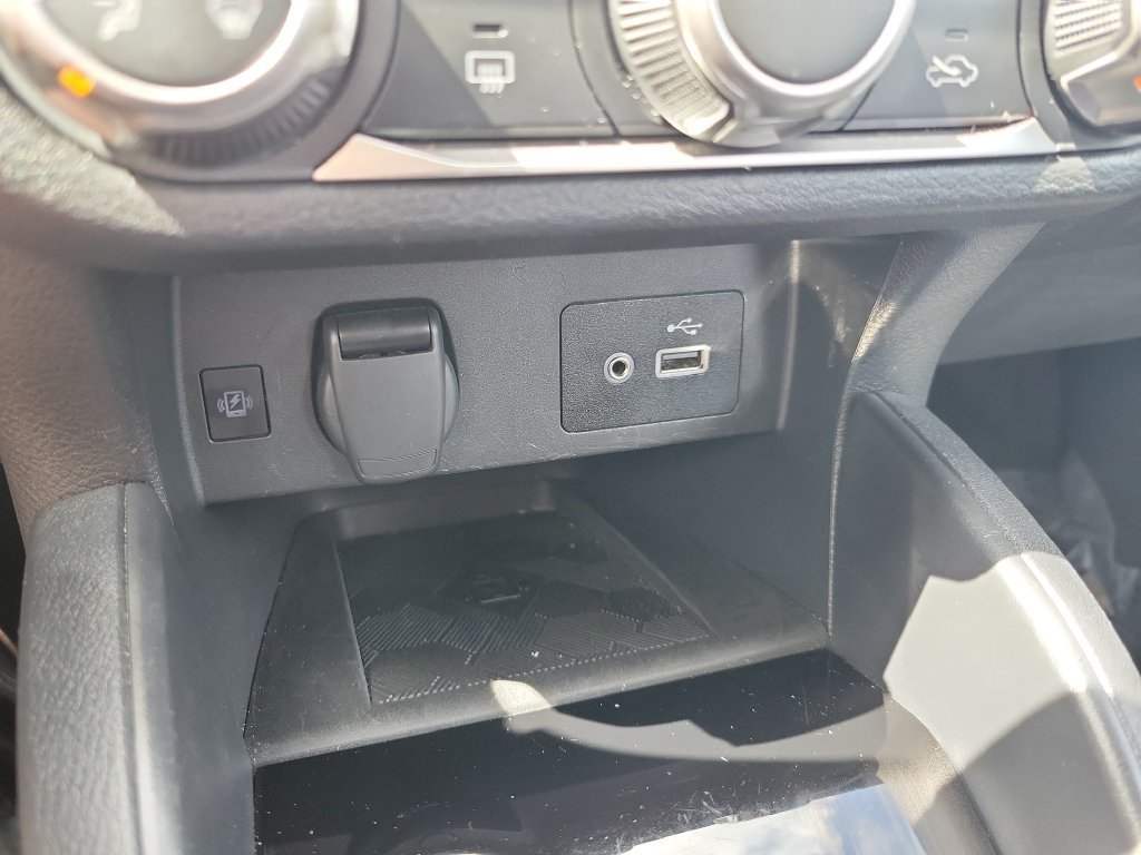 Certified 2025 Nissan Versa SV FWD image 26