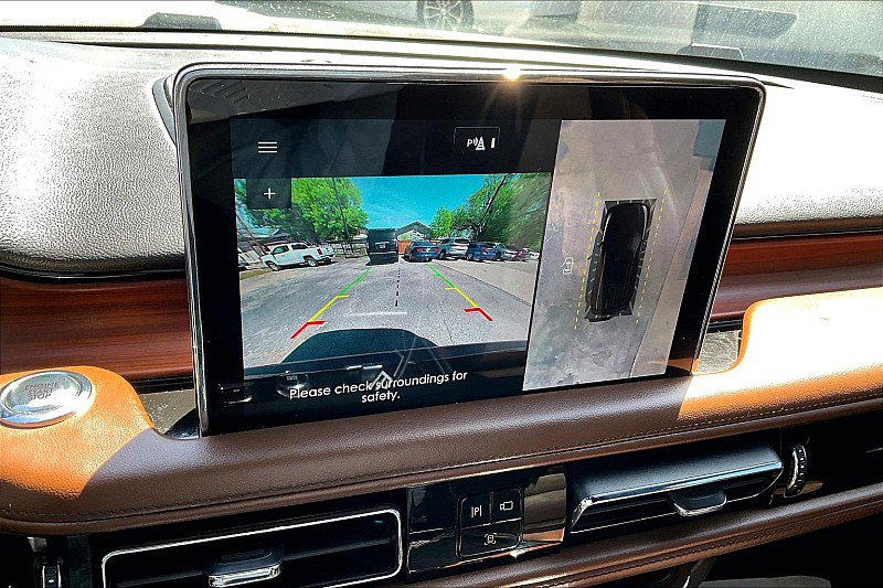 Used 2020 Lincoln Aviator Reserve w/ Equipment Group 201A image 22