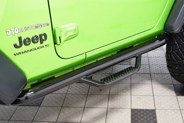 Used 2025 Jeep Wrangler Sport image 27