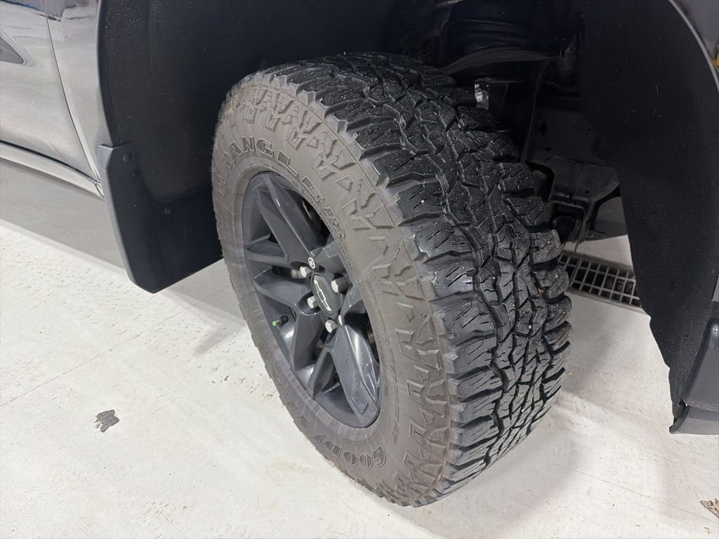 Used 2019 Chevrolet Silverado 1500 LT Trail Boss image 19