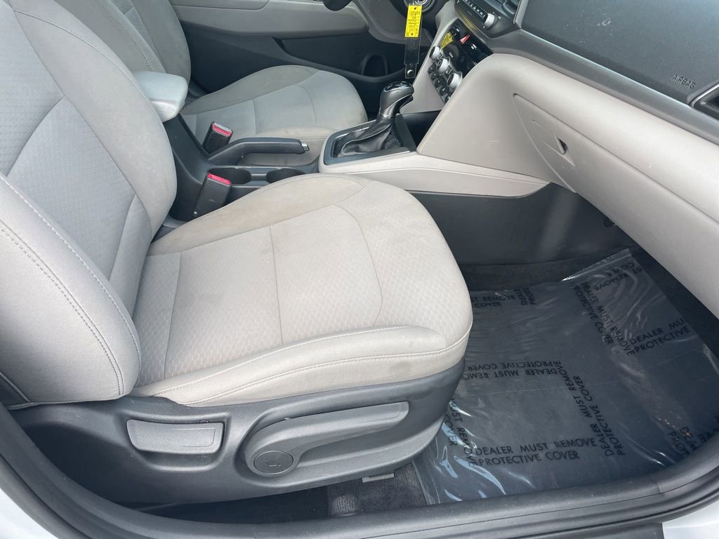 Used 2020 Hyundai Elantra SEL image 26