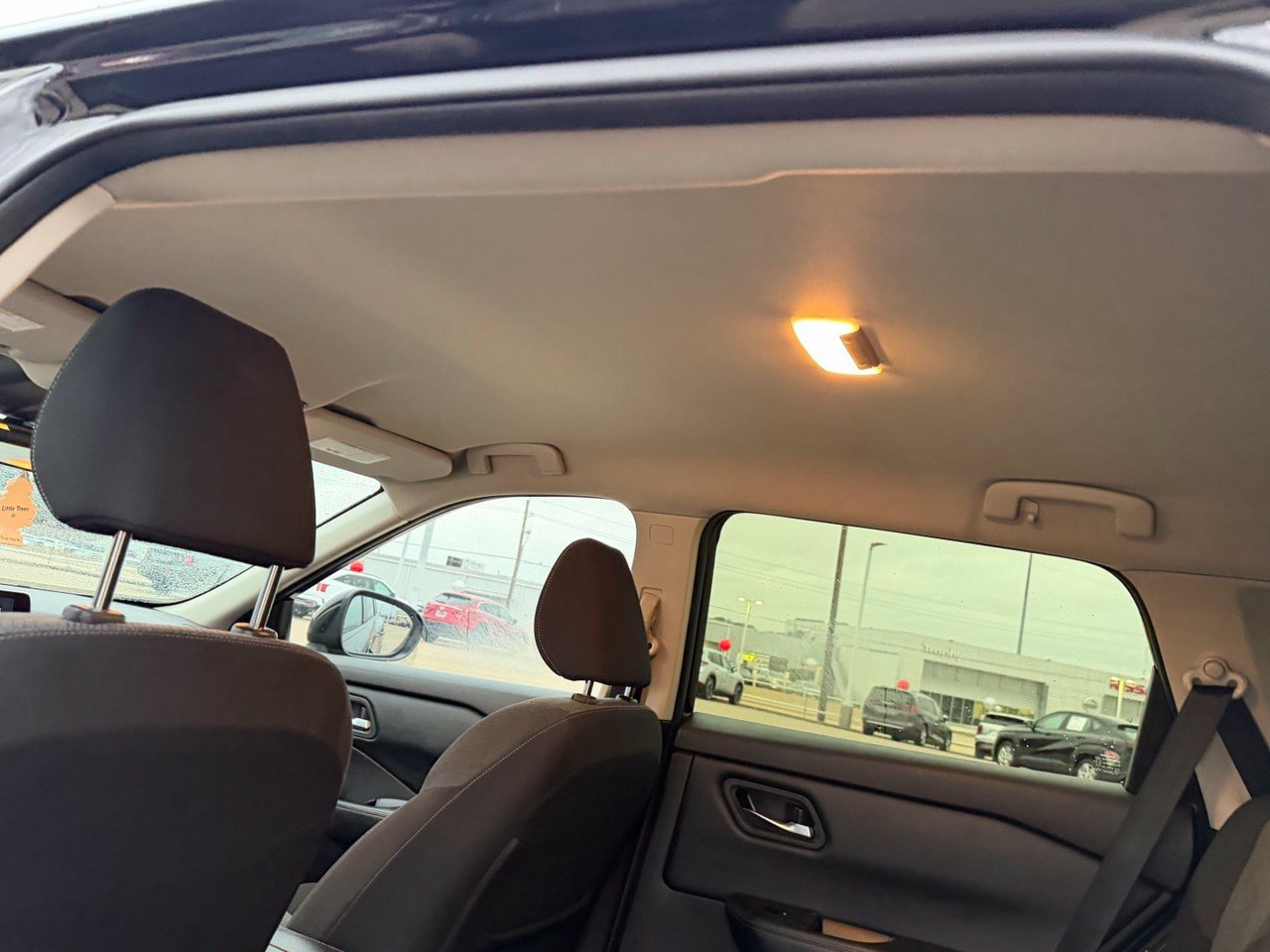 Certified 2025 Nissan Rogue SV FWD image 33