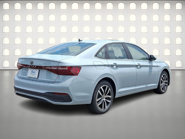 New 2026 Volkswagen Jetta SE FWD image 4