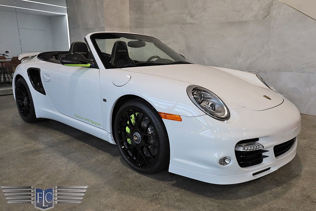 Used 2012 Porsche 911 Turbo image 18