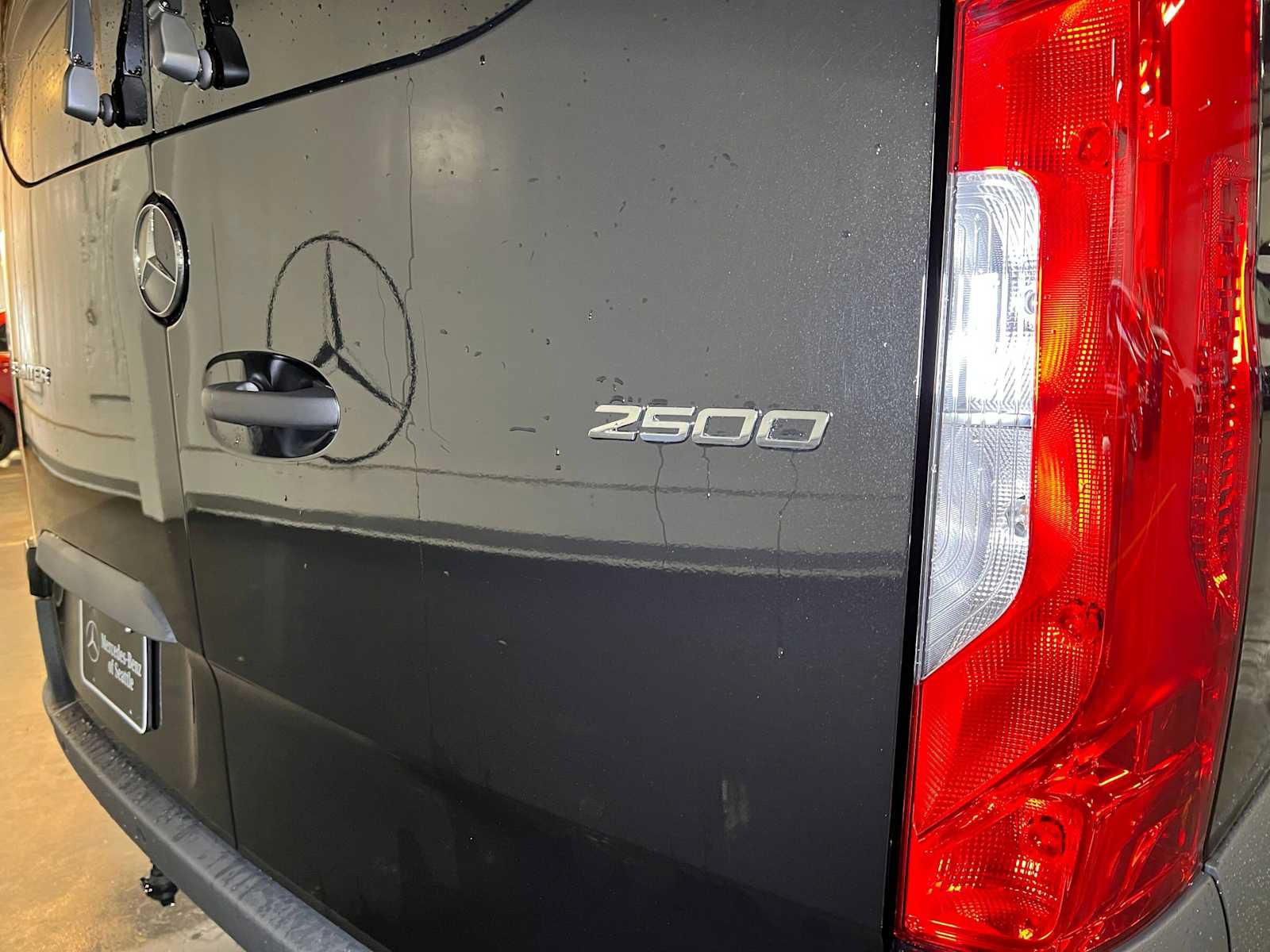 Used 2025 Mercedes-Benz Sprinter 2500 image 16