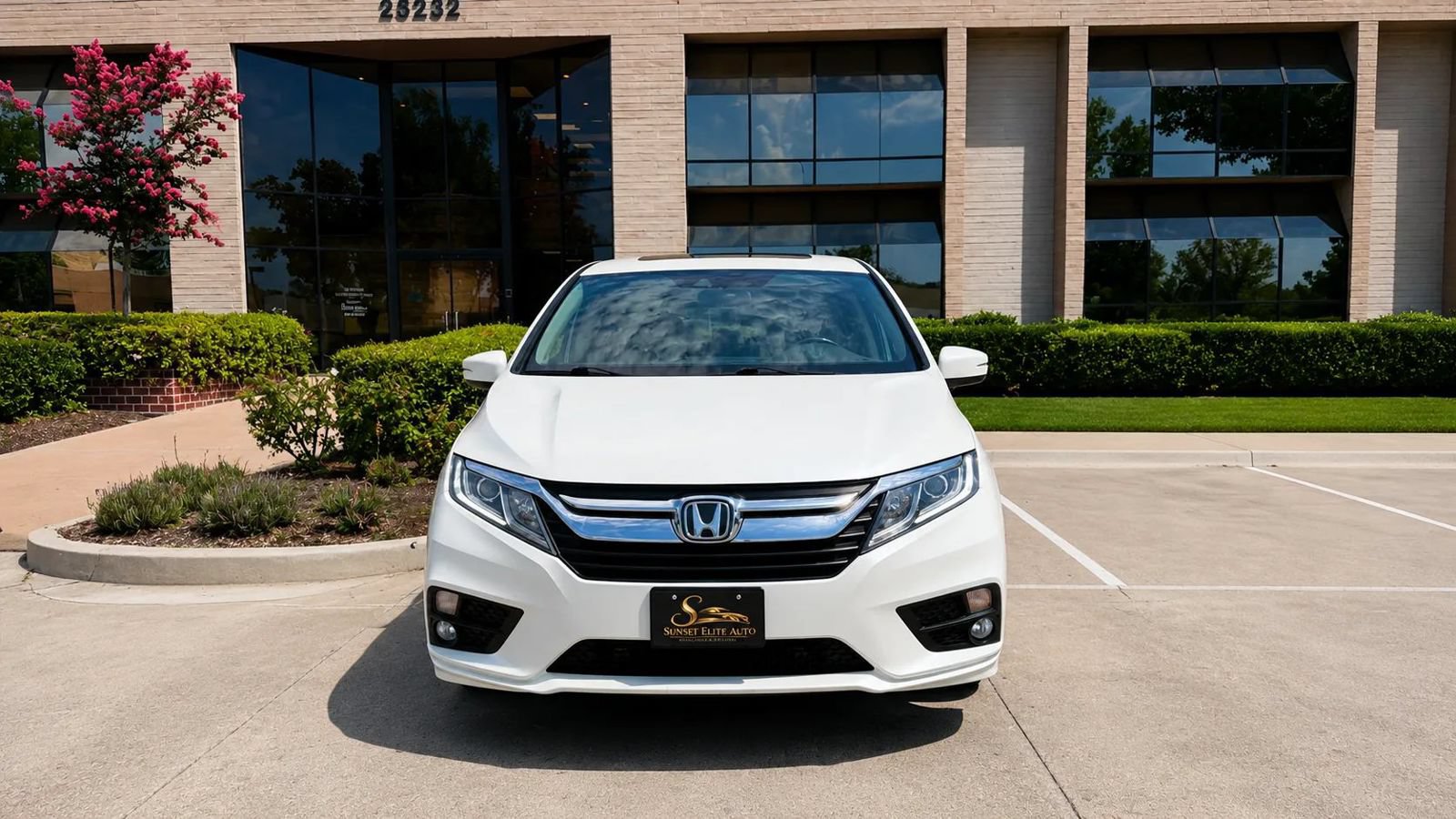 Used 2018 Honda Odyssey EX-L image 2
