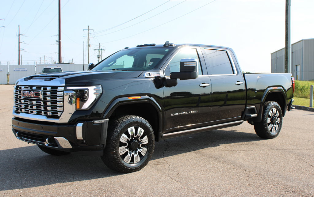 Used 2025 GMC Sierra 2500 Denali w/ Denali Reserve Package AWD/4WD image 2