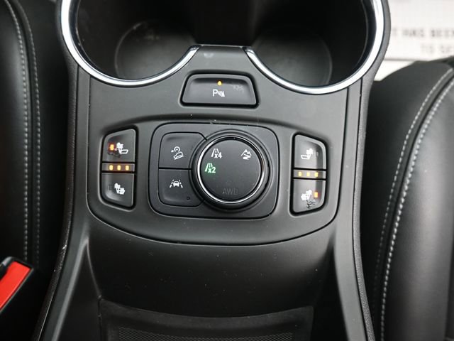 Used 2022 GMC Terrain SLT w/ Tech Package image 18