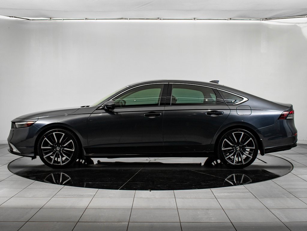 Used 2023 Honda Accord Touring image 5